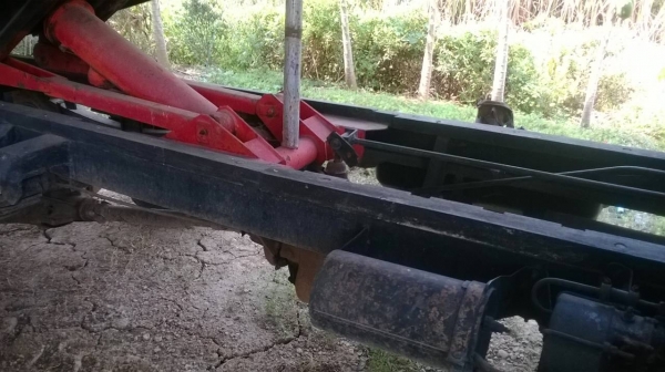 ขายรถอีแต๋นด้ำหัวโรงงานด่านสว่าราคา250000บาทมีเกียร์กลางเพลารอยกระบอกด้ำใหญ่มีล้อเสริมรับน้ำหน้ก รถอยู่วังบัว คลองขลุง กำแพงเพชรโทร0813655997อำพร พาเจริญราคานี้ยังต่อรองได้อีกนะครับ