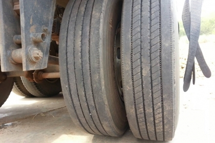 รถ 10 ล้อ หัวลาก ISUZU  รุ่น GXZ23KZ22  360  แรงม้า สามารถดูสภาพรถและทดลองขับได้ที่ศูนย์พักรถ truck2hand ที่จังหวัดสระบุรีและยังสามารถต่อรองราคาได้อีกครับ