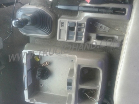 รถ 10 ล้อ หัวลาก ISUZU  รุ่น GXZ23KZ22  360  แรงม้า สามารถดูสภาพรถและทดลองขับได้ที่ศูนย์พักรถ truck2hand ที่จังหวัดสระบุรีและยังสามารถต่อรองราคาได้อีกครับ