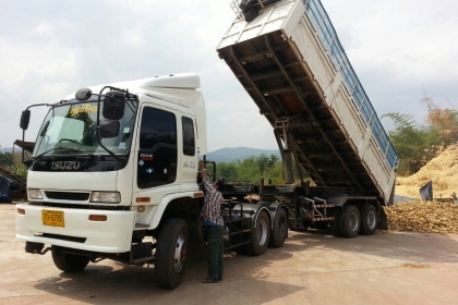 รถ 10 ล้อ หัวลาก ISUZU  รุ่น GXZ23KZ22  360  แรงม้า สามารถดูสภาพรถและทดลองขับได้ที่ศูนย์พักรถ truck2hand ที่จังหวัดสระบุรีและยังสามารถต่อรองราคาได้อีกครับ