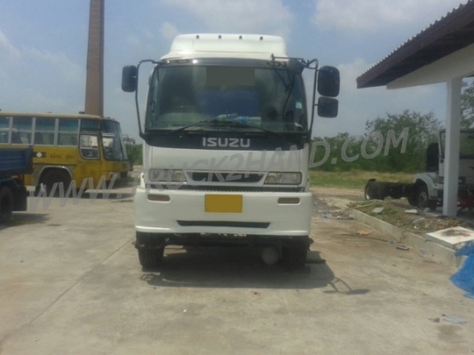 รถ 10 ล้อ หัวลาก ISUZU  รุ่น GXZ23KZ22  360  แรงม้า สามารถดูสภาพรถและทดลองขับได้ที่ศูนย์พักรถ truck2hand ที่จังหวัดสระบุรีและยังสามารถต่อรองราคาได้อีกครับ