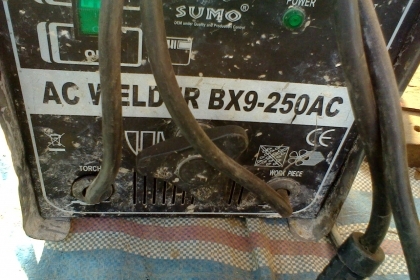 ตู้เชื่อขนาด 300 แอมพร้อมสายสภาพพร้อมใช้งานครับขนาด 300 แอมครับพร้อมสายพร้อมใช้ครับ  ราคานี้คุ้มมากครับ