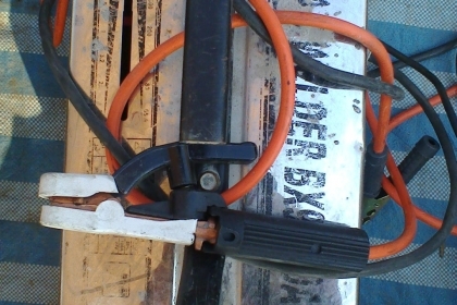 ตู้เชื่อขนาด 300 แอมพร้อมสายสภาพพร้อมใช้งานครับขนาด 300 แอมครับพร้อมสายพร้อมใช้ครับ  ราคานี้คุ้มมากครับ