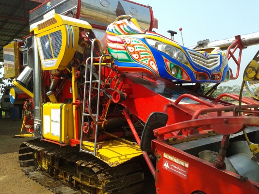 ขายรถเกี่ยวเกษตรพัฒนา รุ่นจ้าวช้างไวไฟ ปี55