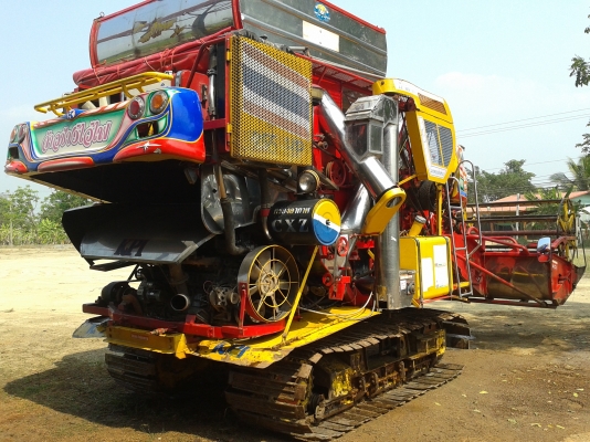 ขายรถเกี่ยวเกษตรพัฒนา รุ่นจ้าวช้างไวไฟ ปี55 ขายรถเกี่ยวเกษตรพัฒนา รุ่นจ้าวช้างไวไฟ ปี55