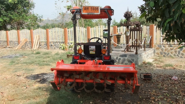 ขาย รถไถ คูโบต้า สภาพ ใหม่  38 ชม.พร้อมโรตารี  1.35 เมตร  ราคา 200,000