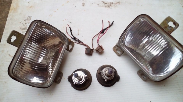 ชุดไฟหน้า มาสด้าน้อย