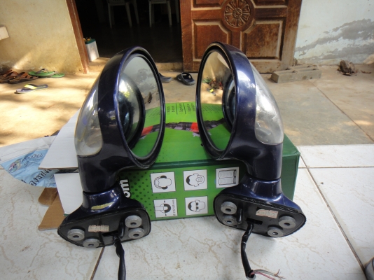 กระจกมองข้าง