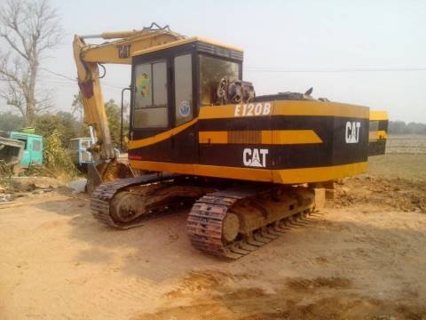 **685,000 บ.ต่อรอง///แบคโฮE120B** ขาย CAT-E120B แบคโฮ สภาพสวยๆ Hyd.Excavator Caterpillar CAT E120B S.No.*7NF05047* เครื่องเดิม ปั้มเดิม ไฟฟ้าครบ เครื่องCAT3114 -84HP 4สูบ เครื่องดี แรงดี ปั้มดี แน่น ทำงานดี เร็ว บูมอาร์มดี บุ้งกี๋หนา เอวดีแน่น ไม่แตก ไม่ร
