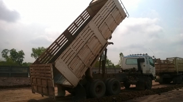 ขายไอ้หลง M6 ปี 46 MMTFN627PNC มีระบบลากพ่วง เครื่อง 6D16 โบอินเตอร์ 260 แรงม้า เกียร์ Easton คัสซีสวยจัด แอร์เย็น ยางเต็ม ทะเบียนเต็มพร้อมโอน ขายไอ้หลง M6 ปี 46 MMTFN627PNC มีระบบลากพ่วง เครื่อง 6D16 โบอินเตอร์ 260 แรงม้า เกียร์ Easton คัสซีสวยจัด แอร์เย็น ยางเต็ม ทะเบียนเต็มพร้อมโอน