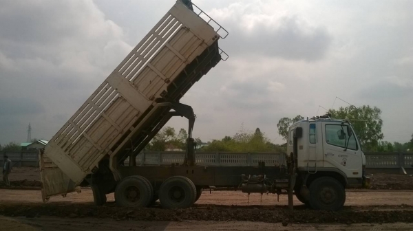 ขายไอ้หลง M6 ปี 46 MMTFN627PNC มีระบบลากพ่วง เครื่อง 6D16 โบอินเตอร์ 260 แรงม้า เกียร์ Easton คัสซีสวยจัด แอร์เย็น ยางเต็ม ทะเบียนเต็มพร้อมโอน ขายไอ้หลง M6 ปี 46 MMTFN627PNC มีระบบลากพ่วง เครื่อง 6D16 โบอินเตอร์ 260 แรงม้า เกียร์ Easton คัสซีสวยจัด แอร์เย็น ยางเต็ม ทะเบียนเต็มพร้อมโอน