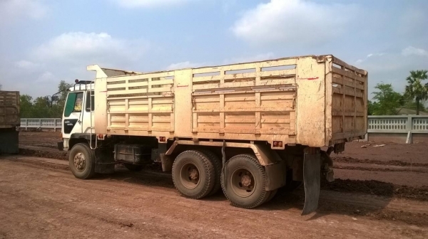 ขายไอ้หลงเทอร์โบ FN527M-TF ซีเรียล 7034 มีระบบลากพ่วง เครื่องเดิม 6D16 220 แรงม้า คัสซีสวยจัดตลอดเส้น เกียร์เสื้อลาย 10 สปีด แอร์เย็น ทะเบียนพร้อมโอนครับ ขายไอ้หลงเทอร์โบ FN527M-TF ซีเรียล 7034 มีระบบลากพ่วง เครื่องเดิม 6D16 220 แรงม้า คัสซีสวยจัดตลอดเส้น เกียร์เสื้อลาย 10 สปีด แอร์เย็น ทะเบียนพร้อมโอนครับ