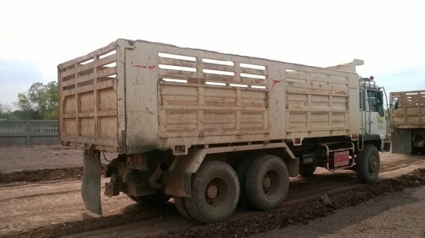 ขายไอ้หลงเทอร์โบ FN527M-TF ซีเรียล 7034 มีระบบลากพ่วง เครื่องเดิม 6D16 220 แรงม้า คัสซีสวยจัดตลอดเส้น เกียร์เสื้อลาย 10 สปีด แอร์เย็น ทะเบียนพร้อมโอนครับ ขายไอ้หลงเทอร์โบ FN527M-TF ซีเรียล 7034 มีระบบลากพ่วง เครื่องเดิม 6D16 220 แรงม้า คัสซีสวยจัดตลอดเส้น เกียร์เสื้อลาย 10 สปีด แอร์เย็น ทะเบียนพร้อมโอนครับ