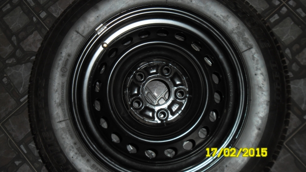 ขายล้ออะไหล่ 5รู ยาง 195-65 หนึ่งวง ถูกๆ