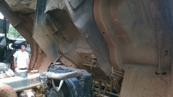 ขายไอ้หลงเทอร์โบ FN527M-TF ซีเรียลสูง 7252 มีระบบลากพ่วง เครื่องเดิม 6D16 220 แรงม้า คัสซีสวยจัดตลอดเส้น เกียร์เสื้อลาย 10 สปีด แอร์เย็น ทะเบียนพร้อมโอนครับ