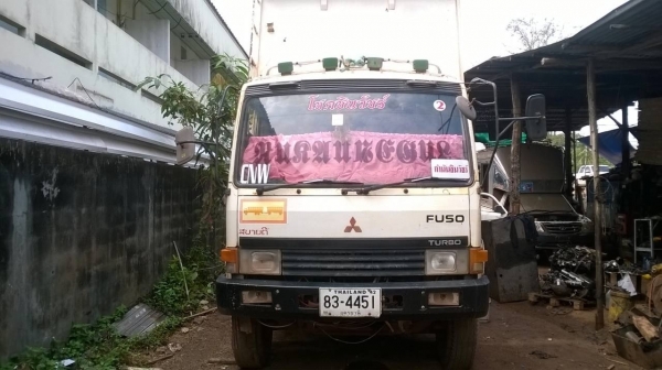 ขายไอ้หลงเทอร์โบ FN527M-TF ซีเรียลสูง 7252 มีระบบลากพ่วง เครื่องเดิม 6D16 220 แรงม้า คัสซีสวยจัดตลอดเส้น เกียร์เสื้อลาย 10 สปีด แอร์เย็น ทะเบียนพร้อมโอนครับ