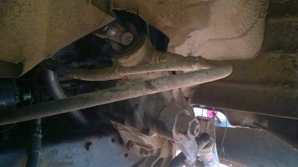 ขาย 6 ล้อหัวยาวดั้ม เครื่อง 6BD1 165 แรงม้า ปั้มลม เฟืองท้าย 210 คัสซีสวยตลอดเส้น เกียร์ร็อค เบรคทิฟฟี่  เพาวเวอร์ ทะเบียนพร้อมโอน