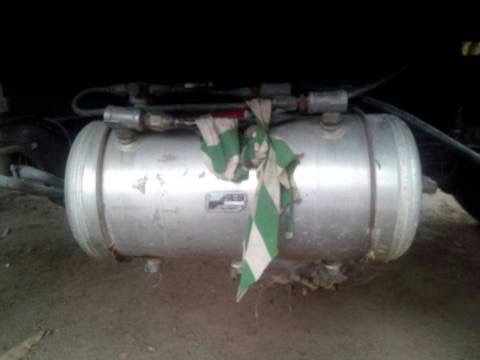 MITSUBISHI FUSO T620 - 175 HP 6BG1 หกล้อบรรทุก กระบะเหล็กคอกไม้ความยาว 5 เมตรสภาพดีพร้อมบรรทุกได้เลย เครื่องยนต์ 175 แรงลงเล่มครบแรงดีไม่มีเยิ้ม หัวเก๋งสวยๆลงเล่มครบภายในคอนโซลครบไม่มีผุ พวงมาลัยธรรมดา ช่วงล่างใหญ่ 6 น็อต ยาง 8.25 ขอบ 16 เอกสารทะเบียนภาษี