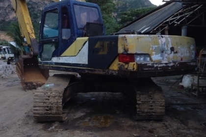 KOBELCO SK200 MACK III ไฟฟ้าครบ เล่มทะเบียน รถสวย KOBELCO SK200 MACK III ไฟฟ้าครบ เล่มทะเบียน รถสวย