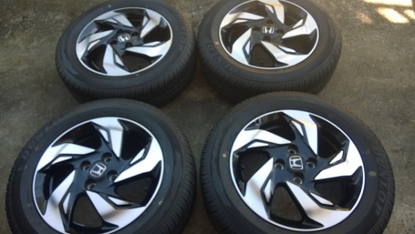 MOBILIO จาก HONDA ใส่ CITY JAZZ BRIO สวยสวยคับ