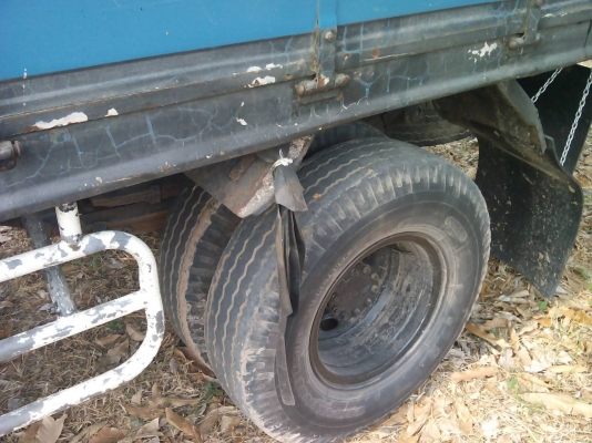 ขายรถ 6 ลัอ อิซูซุ 115 แรง NPR 59 LU5 M ปี 36 เอฟหน้าหลัง เล่มทะเบียนเอกสารพร้อมโอน เครื่องดีแคนซีสวย สนใจโทร ฉลาดศิลป์ 0810707634