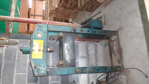 ขายแท่นอัดไฮดรอลิค 30 ต้น ขายแท่นอัดไฮดรอลิค 30 ต้น