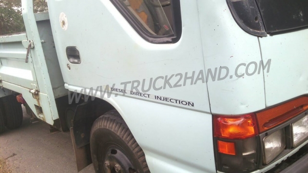 รถบรรทุก 6 ล้อ   ISUZU NKR    110 แรงม้า(มาดูสภาพรถและทดลองขับดูก่อน ส่วนเรื่องราคาต่อรองกันได้ครับ)