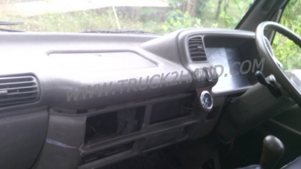 รถบรรทุก 6 ล้อ   ISUZU NKR    110 แรงม้า(มาดูสภาพรถและทดลองขับดูก่อน ส่วนเรื่องราคาต่อรองกันได้ครับ)