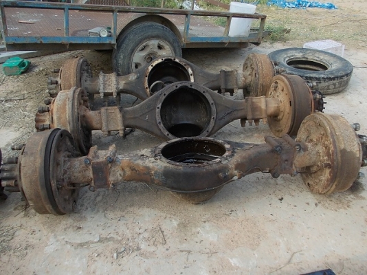 ขายคานหน้า-เสื้อเพลาและเฟืองท้าย ISUZU