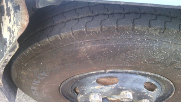 รถบรรทุก 6 ล้อ ดัมพ์ ISUZU NPR 120 แรงม้า(มาชมรถดูสภาพก่อนและสามารถต่อรองราคาได้อีก ที่ศูนย์พักรถ truck2hand จังหวัดสระบุรี)