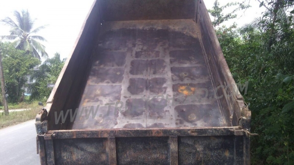 รถบรรทุก 6 ล้อ ดัมพ์ ISUZU NPR 120 แรงม้า(มาชมรถดูสภาพก่อนและสามารถต่อรองราคาได้อีก ที่ศูนย์พักรถ truck2hand จังหวัดสระบุรี)