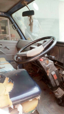 รถหกล้อดั้ม  NPR  110 ฝาดำ  เครื่องดี คันชีสวย เอกสารพร้อมโอน