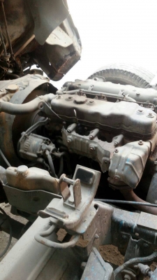 รถหกล้อดั้ม  NPR  110 ฝาดำ  เครื่องดี คันชีสวย เอกสารพร้อมโอน