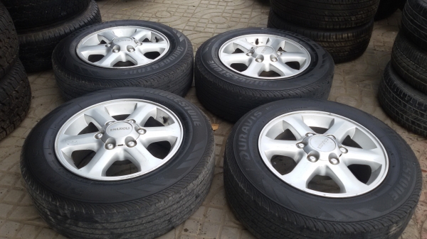 ขายล้อขอบ16 6รูพร้อมยางชุดละ4500