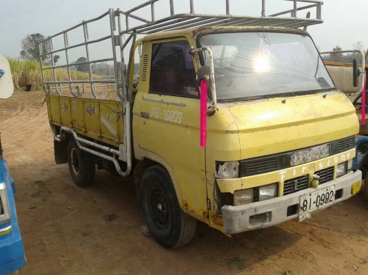 ขาย 4 ล้อ NISSAN Carbon มีเล่มแต่ไม่มีชุดโอน ใส่เครื่อง ISUZU 100 แรงม้าฝาดำ คัสซีสวย ราคาต่อรองได้