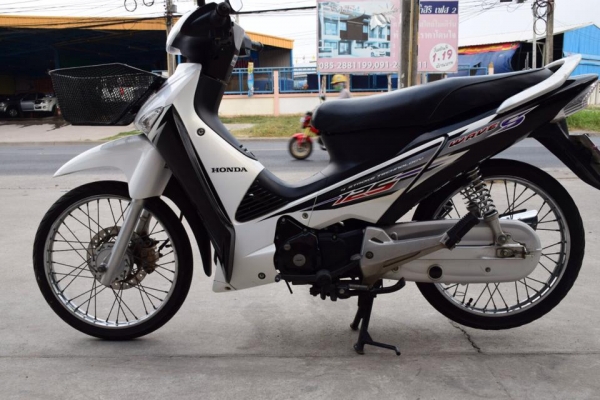 ฮอนด้า เวฟ 125s ไฟเลี้ยวข้าง สีขาว-ดำ ปี 50 สภาพสวย เดิม ๆ ฮอนด้า เวฟ 125s ไฟเลี้ยวข้าง สีขาว-ดำ ปี 50 สภาพสวย เดิม ๆ