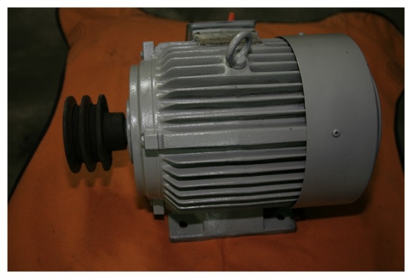 ขายมอเตอร์ Mitsubishi 5 แรงสภาพสวย 3เฟส