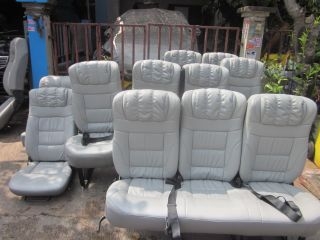 เบาะรถตู้