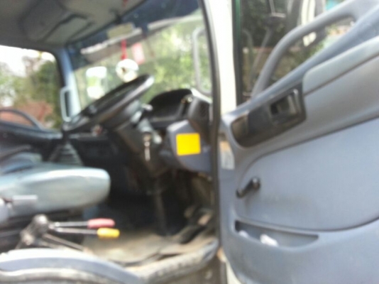 รถฮีโน่ 6 ล้อดั้ม  175 แรงม้า ปี 53  ( รถวิ่ง 9x,xxx กม. )   สนใจติดต่อ  081 - 6079515