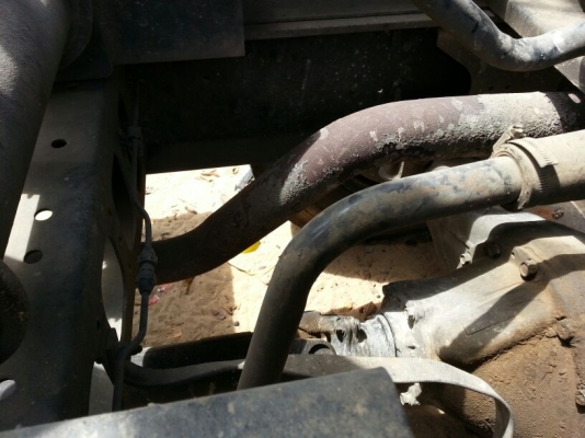 รถฮีโน่ 6 ล้อดั้ม  175 แรงม้า ปี 53  ( รถวิ่ง 9x,xxx กม. )   สนใจติดต่อ  081 - 6079515