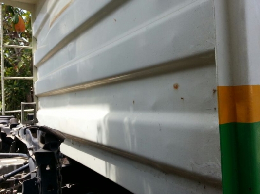 รถฮีโน่ 6 ล้อดั้ม  175 แรงม้า ปี 53  ( รถวิ่ง 9x,xxx กม. )   สนใจติดต่อ  081 - 6079515