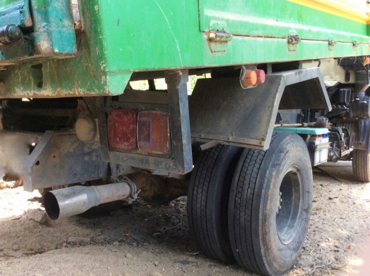 รถฮีโน่ 6 ล้อดั้ม  175 แรงม้า ปี 53  ( รถวิ่ง 9x,xxx กม. )   สนใจติดต่อ  081 - 6079515