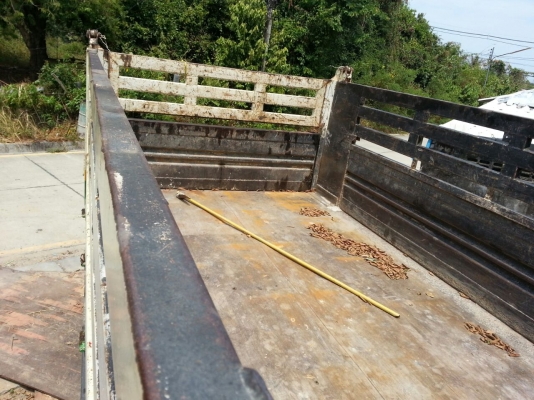 รถฮีโน่ 6 ล้อดั้ม  175 แรงม้า ปี 53  ( รถวิ่ง 9x,xxx กม. )   สนใจติดต่อ  081 - 6079515