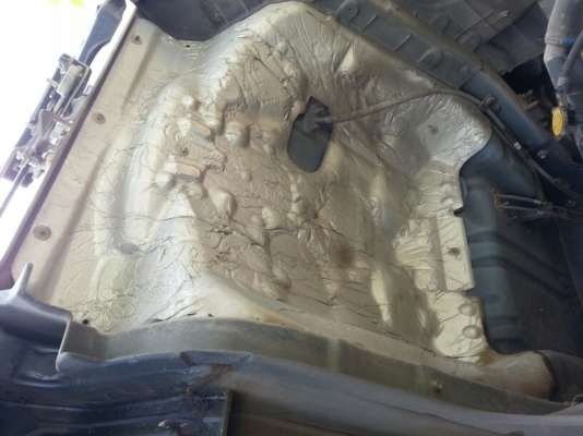 รถฮีโน่ 6 ล้อดั้ม  175 แรงม้า ปี 53  ( รถวิ่ง 9x,xxx กม. )   สนใจติดต่อ  081 - 6079515