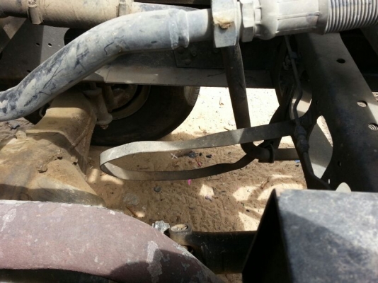 รถฮีโน่ 6 ล้อดั้ม  175 แรงม้า ปี 53  ( รถวิ่ง 9x,xxx กม. )   สนใจติดต่อ  081 - 6079515