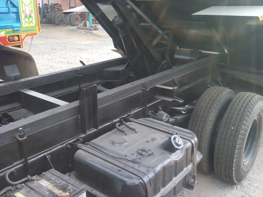 ขาย 6 ล้อดัมพ์ อิซุชูร็อคกี้ 175 แรง  รุ่นFSR32FB เครื่อง 6BG1 สนใจโทรฉลาดศิลป์ 0810707634