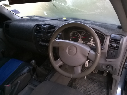 D-MAX 2.5 TURBO SX 2004 เดิมๆเครื่องแห้งๆ D-MAX 2.5 TURBO SX 2004 เดิมๆเครื่องแห้งๆ