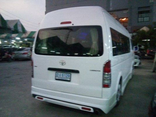 ขายด่วนๆ. รถตู้TOYOTA COMMUTER. ตู้ D4D  2500  CC   MT 2007   เต็มๆ. ราคา 559,000 บาทค่ะ. โทร 0922726669 ตันหยงค่ะ