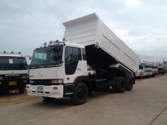 มี HINO PROFIA เครื่อง K13C P11C PO9C กระบะดั้มพ์ดิน 320-360 แรงม้าระบบน้ำมัน กระบะดั้มพ์ดิน สวยๆพร้อมทะเบียน ขายไม่แพง ราคาคุยกันได้ทุกเงื่อนไข