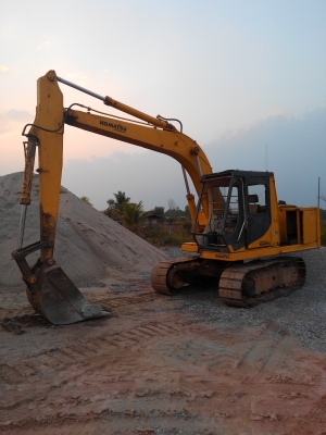 ขายแบคโฮครับ PC100-2 ราคาถูกๆครับ ด่วนครับลดอีก 245,000 บาท